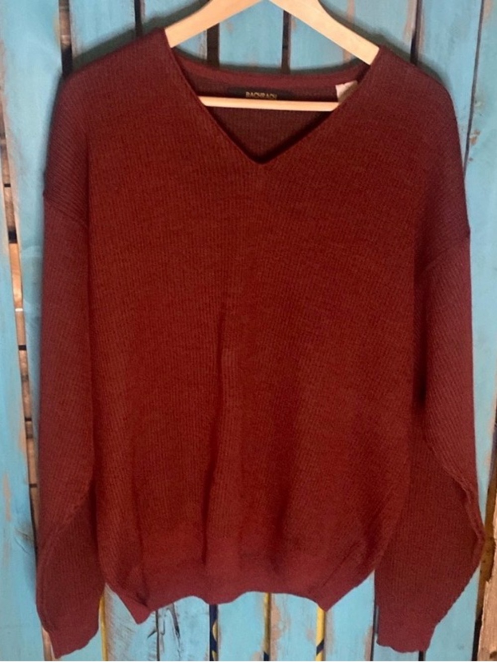 Bachrach Merino wool acrylic blend v neck sweater size XL red